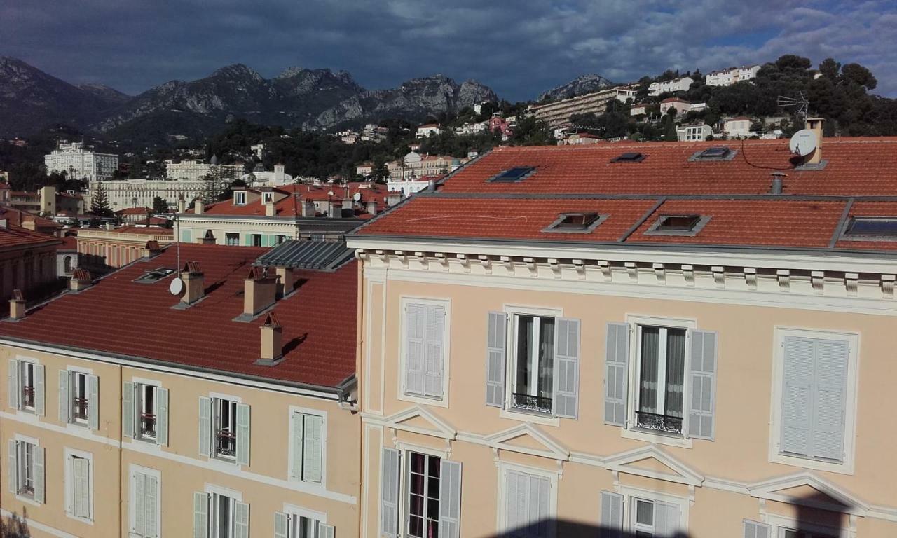 מנטון 22 Place Saint-Roch מראה חיצוני תמונה